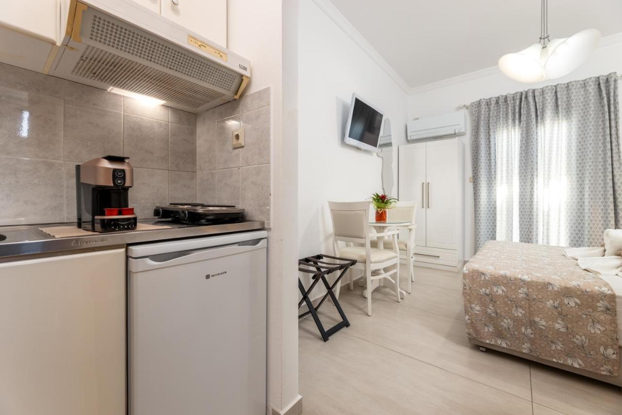 Panos Luxury Studios Páros 外观 照片