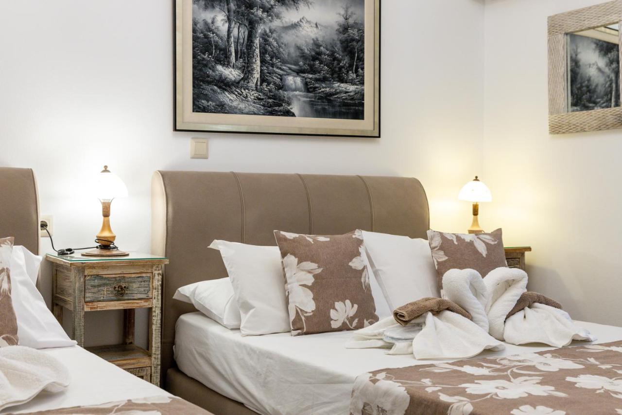 Panos Luxury Studios Páros 外观 照片